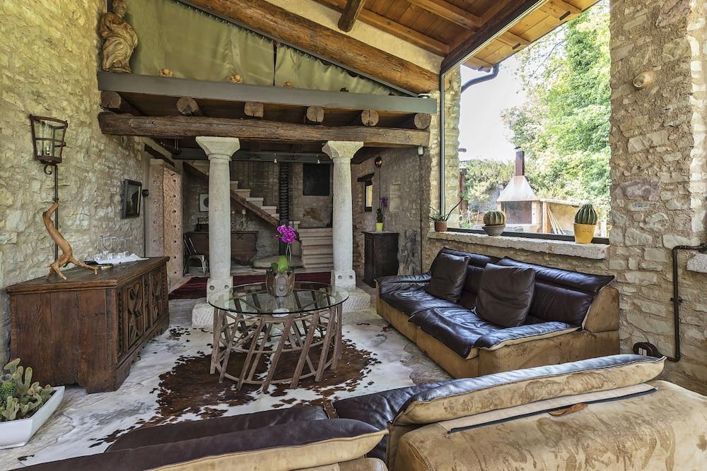 Tenuta Le Cave Farm stay