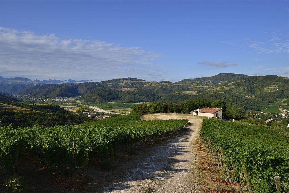 Tenuta Le Cave Farm stay *